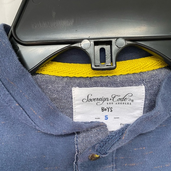 Boys size 5 collared shirt bundle - Picture 5 of 11